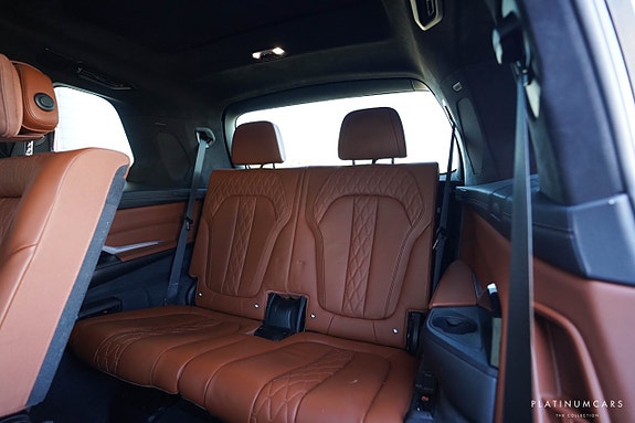 BMW X7 11 of 24