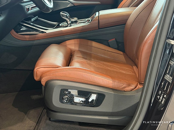 BMW X7 9 of 24