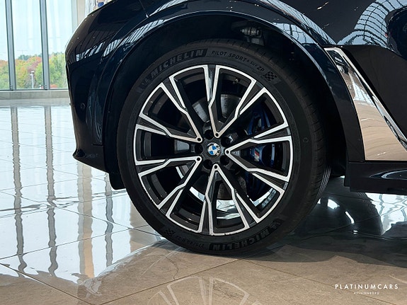 BMW X7 24 of 24