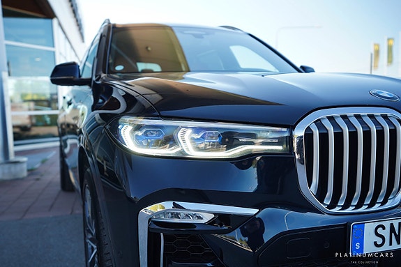 BMW X7 23 of 24