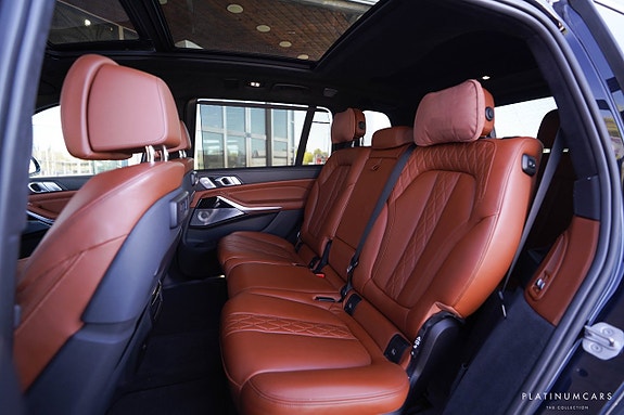 BMW X7 10 of 24