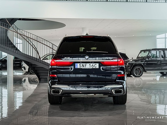 BMW X7 4 of 24