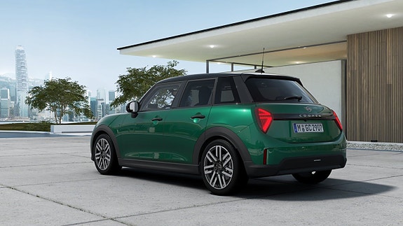 MINI Cooper 2 of 5