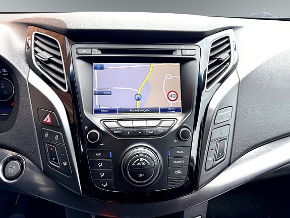 Hyundai i40 13 of 15