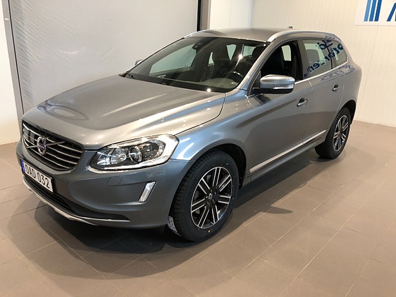 Volvo XC60 2 of 5