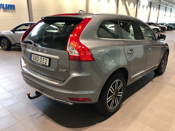 Volvo XC60 3 of 5