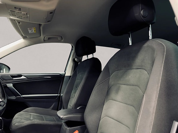 Volkswagen Tiguan 13 of 29