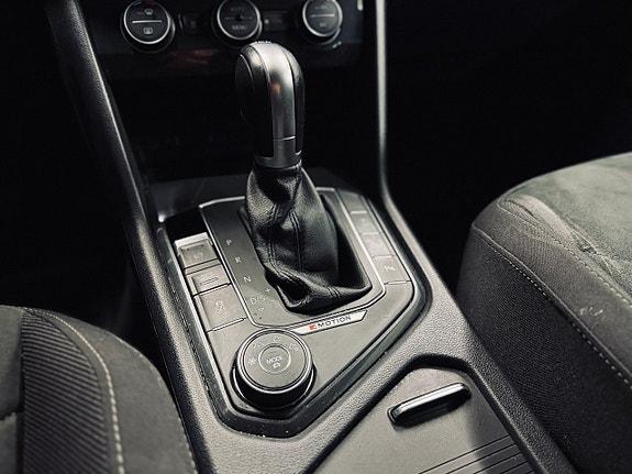 Volkswagen Tiguan 17 of 29