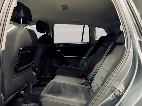 Volkswagen Tiguan 14 of 29