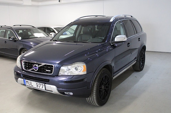 Volvo XC90 4 of 5
