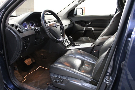 Volvo XC90 5 of 5