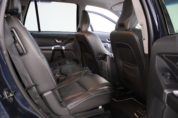 Volvo XC90 8 of 11