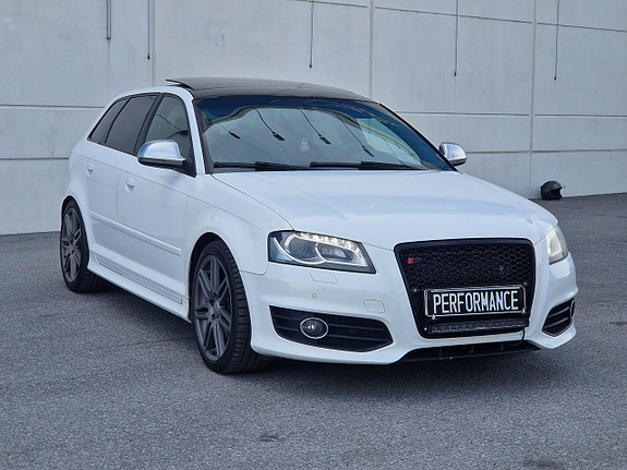 Audi S3 4 of 5