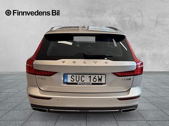 Volvo V60 4 of 5