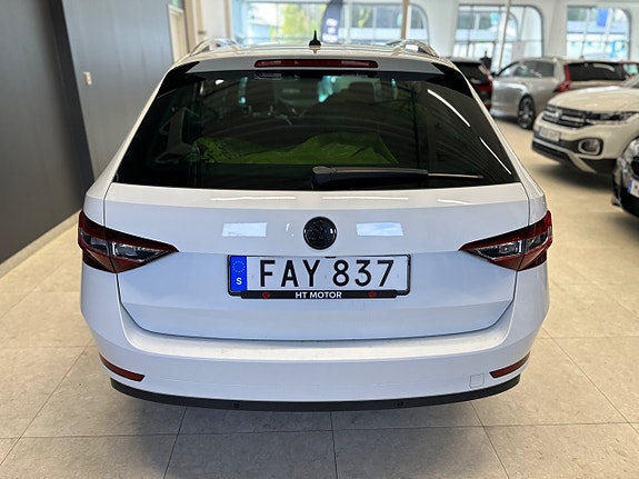 Skoda Superb 5 of 5