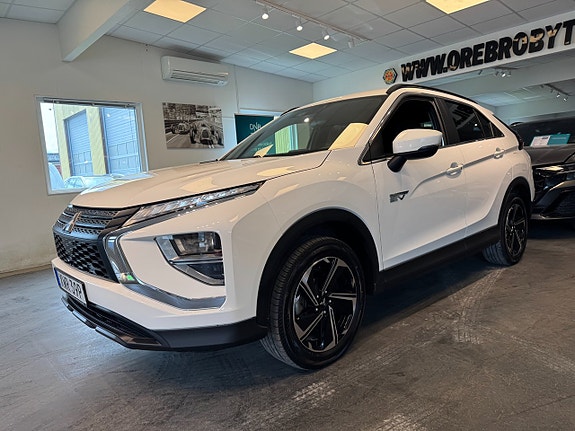 Mitsubishi Eclipse Cross 2 of 5