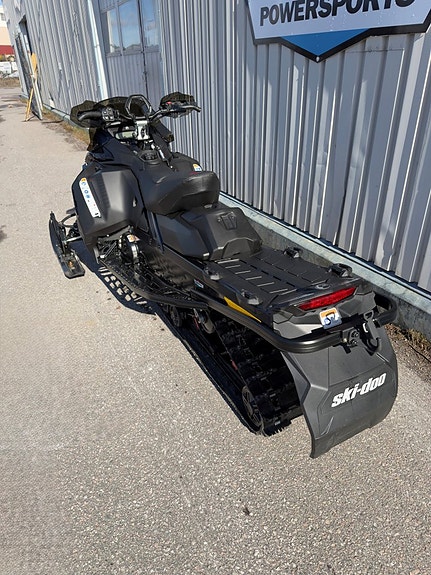 Ski-Doo Renegade XRS 900 Ace Turbo R Moms! 4 of 4