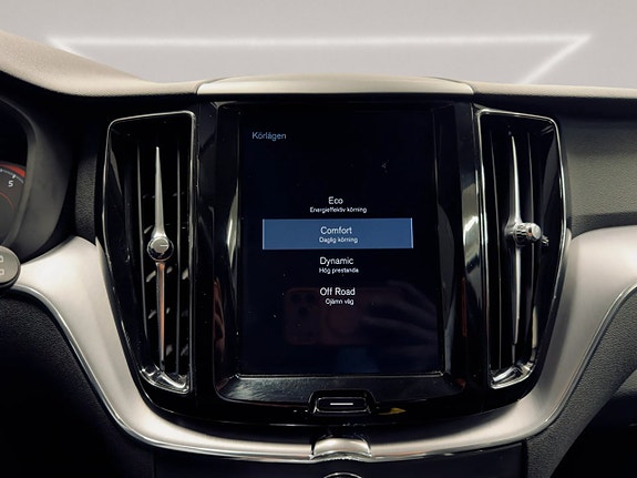 Volvo XC60 19 of 26