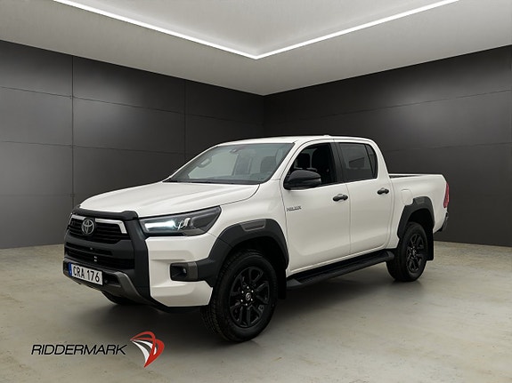 Toyota HiLux 3 of 5
