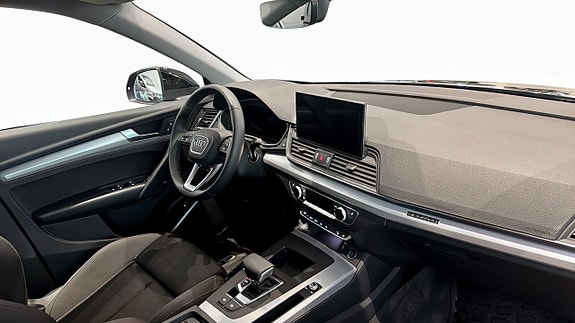 Audi Q5 11 of 17