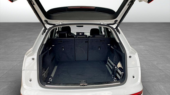 Audi Q5 12 of 13