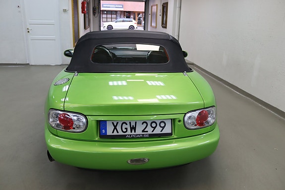 Mazda MX-5 8 of 22