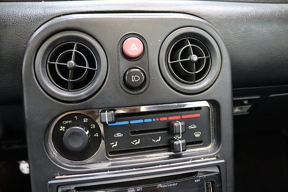 Mazda MX-5 22 of 22