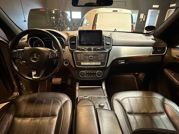 Mercedes-Benz GLS350 d 14 of 22