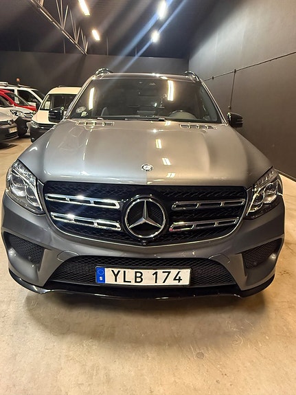 Mercedes-Benz GLS350 d 3 of 5
