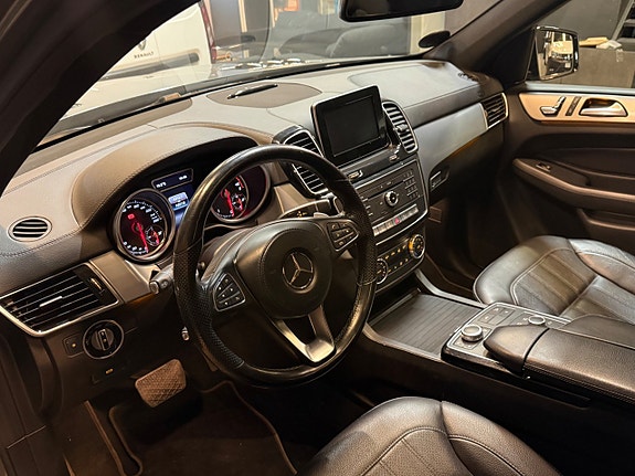Mercedes-Benz GLS350 d 10 of 22
