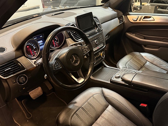 Mercedes-Benz GLS350 d 9 of 22