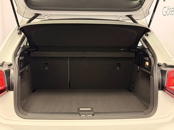 Audi Q2 16 of 16