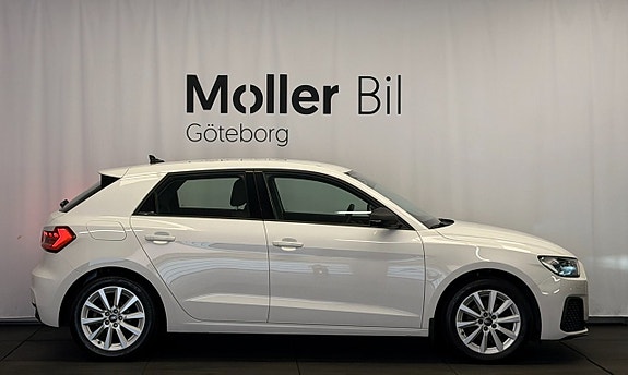 Audi A1 2 of 13