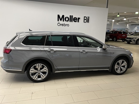 Volkswagen Passat 3 of 5