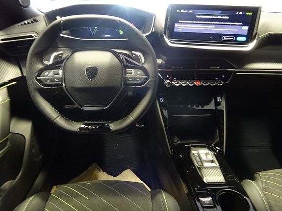 Peugeot 2008 4 of 5
