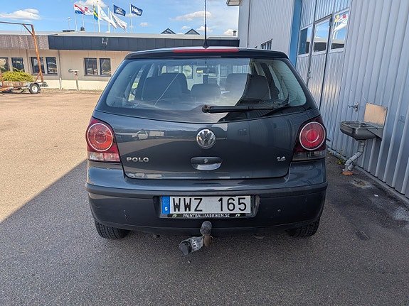 Volkswagen Polo 3 of 5
