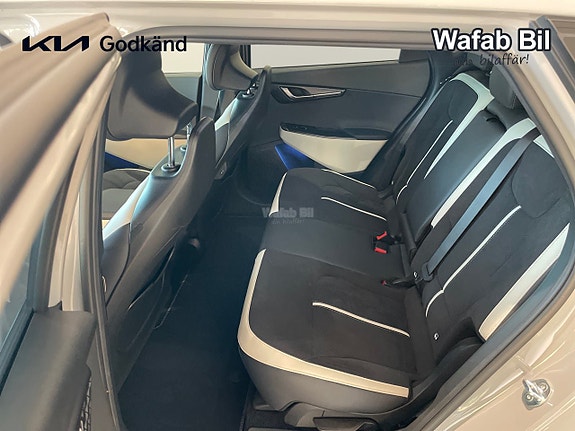 Kia EV6 9 of 19