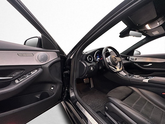 Mercedes-Benz C300 de 16 of 30