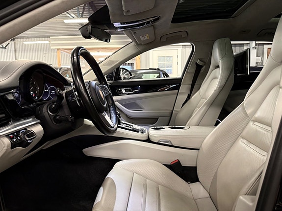 Porsche Panamera Turbo S 7 of 10