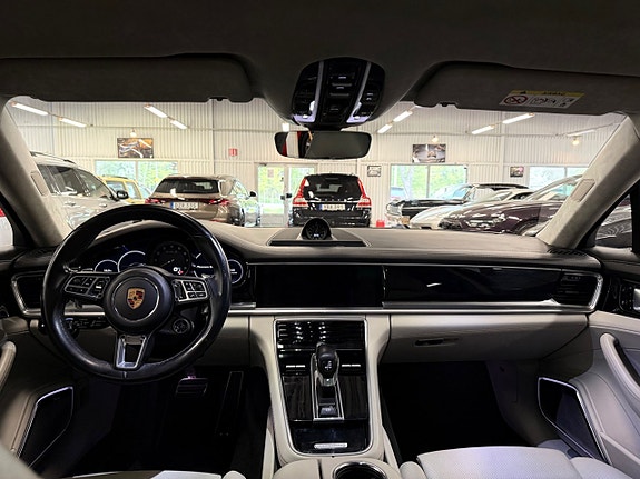 Porsche Panamera Turbo S 8 of 10