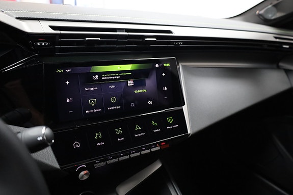 Peugeot 408 26 of 29
