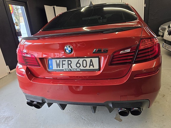 BMW M5 4 of 5