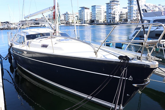 Dehler 41 DS 2 of 5