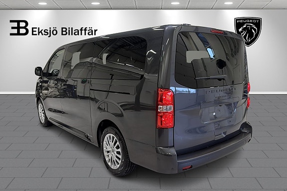 Peugeot Traveller 8 of 18