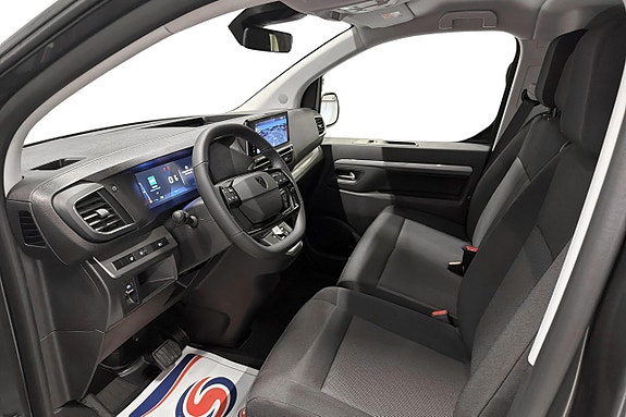 Peugeot Traveller 10 of 18
