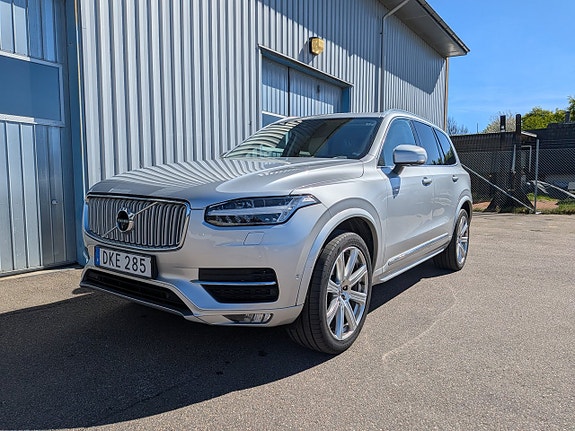 Volvo XC90 4 of 5