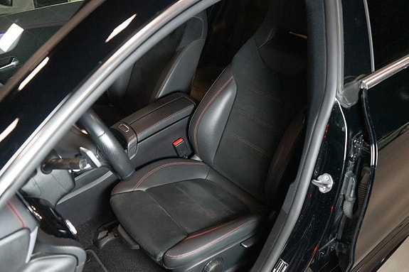 Mercedes-Benz CLA250 e 15 of 18