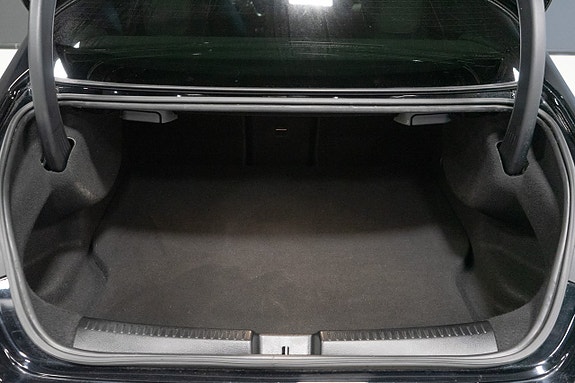 Mercedes-Benz CLA250 e 18 of 18
