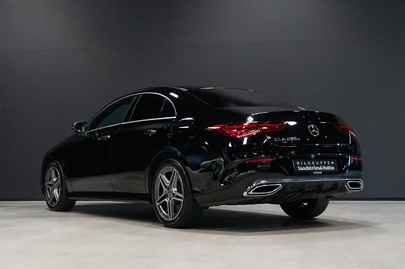 Mercedes-Benz CLA250 e 4 of 5
