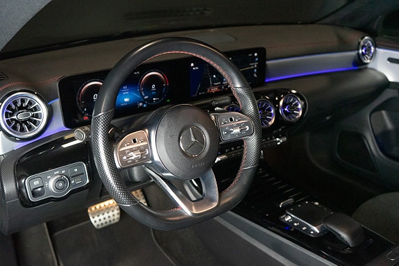 Mercedes-Benz CLA250 e 12 of 18